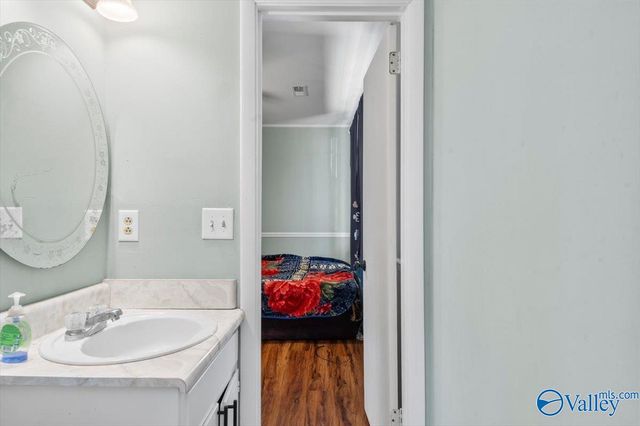 1117 Waylan Avenue, Albertville, AL 35950