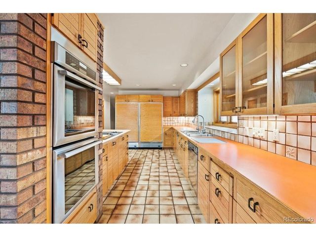 1625 E Layton Dr, Englewood, CO 80113