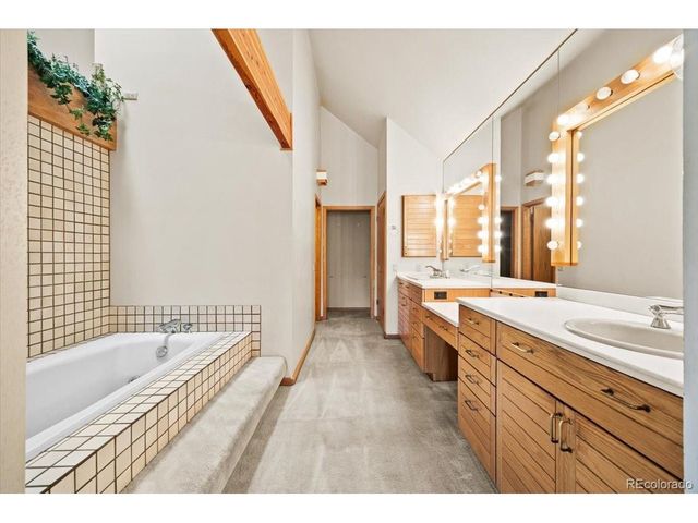 1625 E Layton Dr, Englewood, CO 80113