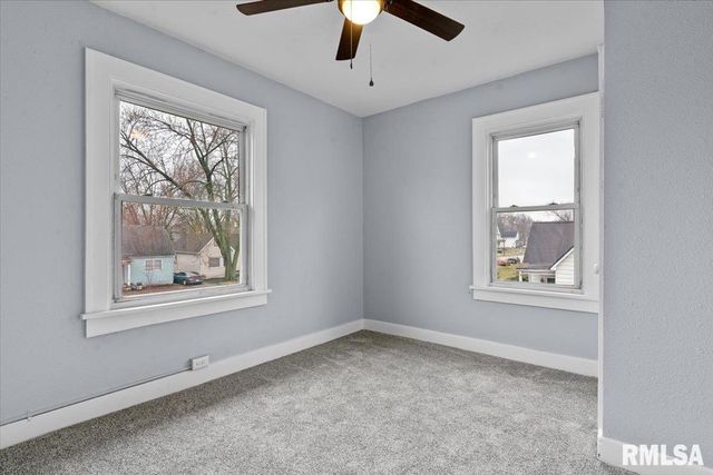 1529 E EDWARDS Street, Springfield, IL 62703