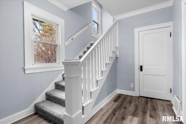 1529 E EDWARDS Street, Springfield, IL 62703