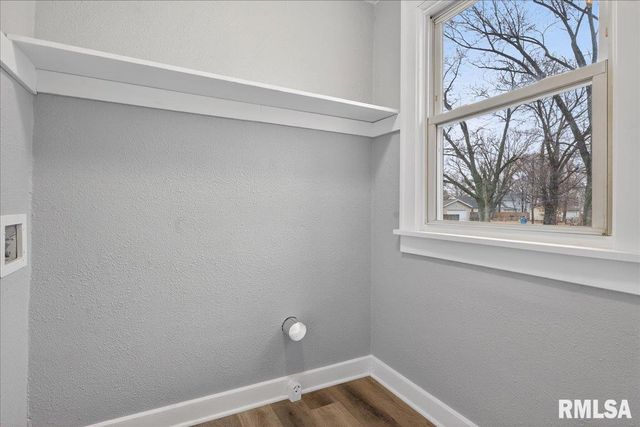 1529 E EDWARDS Street, Springfield, IL 62703