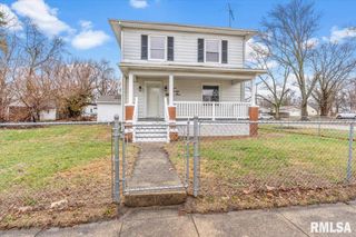 1529 E EDWARDS Street, Springfield, IL 62703