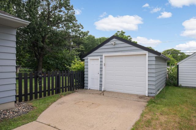 5932 Penn Avenue S, Minneapolis, MN 55419