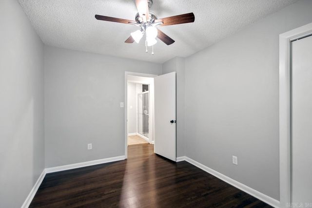 721 W Narroway, Benton, AR 72015