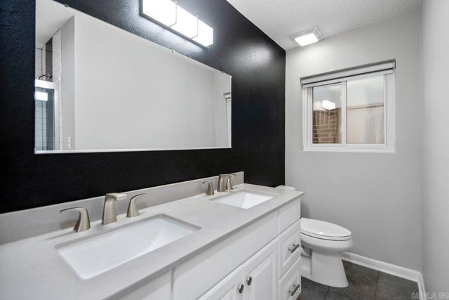 721 W Narroway, Benton, AR 72015