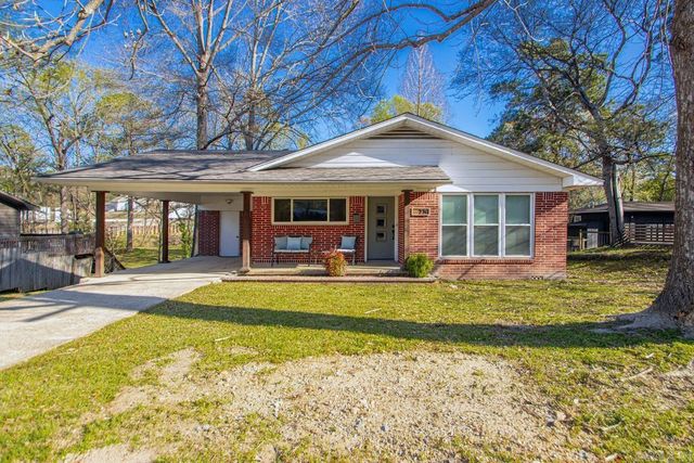 721 W Narroway, Benton, AR 72015