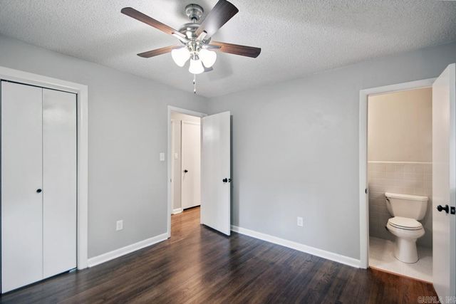 721 W Narroway, Benton, AR 72015