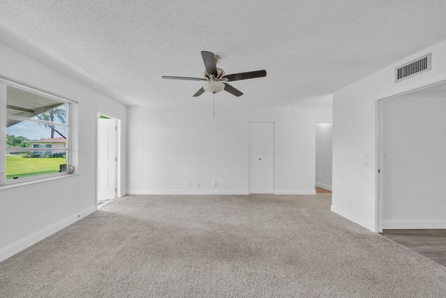 4550 NW 4TH Street B, Delray Beach, FL 33445