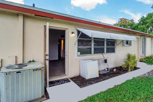 4550 NW 4TH Street B, Delray Beach, FL 33445