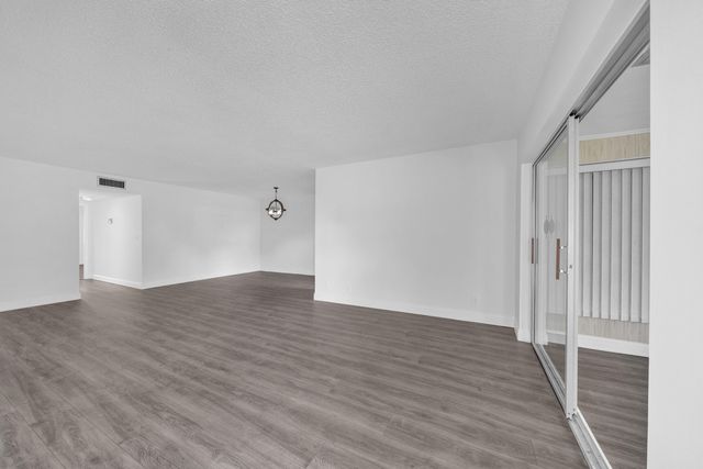 4550 NW 4TH Street B, Delray Beach, FL 33445