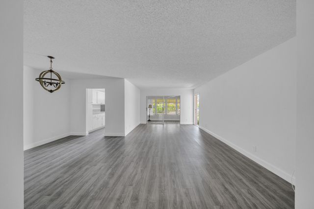 4550 NW 4TH Street B, Delray Beach, FL 33445