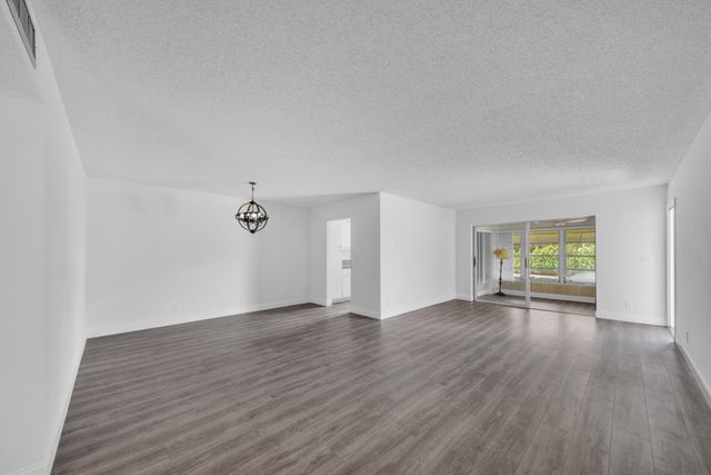 4550 NW 4TH Street B, Delray Beach, FL 33445