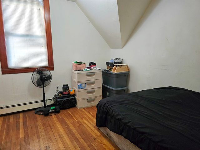 29 Cambridge St, Worcester, MA 01603