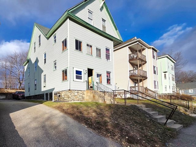 29 Cambridge St, Worcester, MA 01603