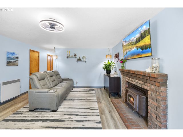 5731 Ne FAILING St, Portland, OR 97213