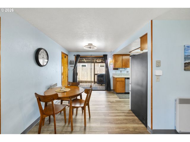 5731 Ne FAILING St, Portland, OR 97213