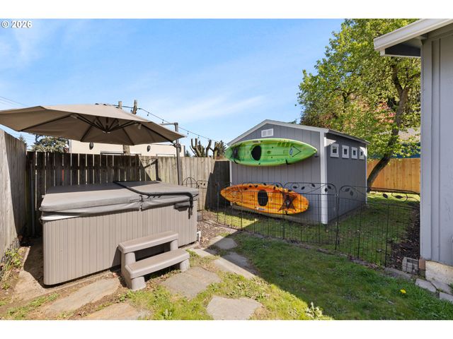 5731 Ne FAILING St, Portland, OR 97213