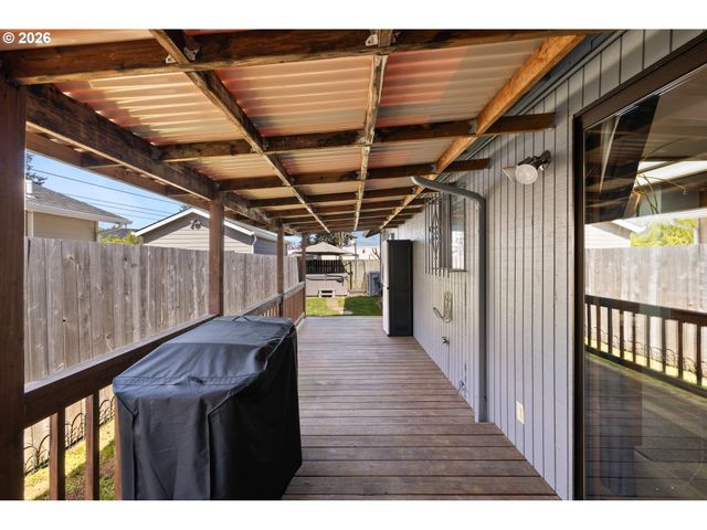 5731 Ne FAILING St, Portland, OR 97213