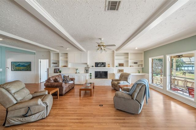 14232 Lakepoint Drive, Willis, TX 77318