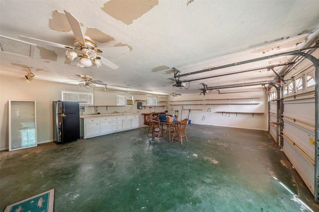 14232 Lakepoint Drive, Willis, TX 77318