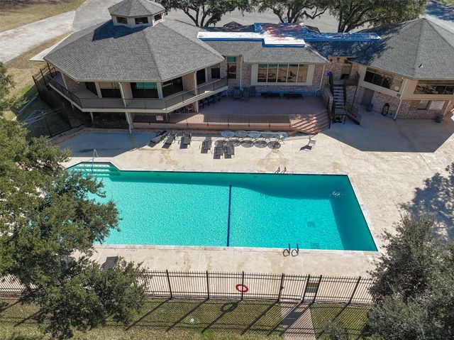 14232 Lakepoint Drive, Willis, TX 77318