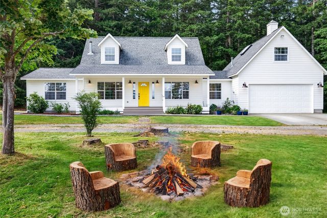 955 Doyle Lane, Oak Harbor, WA 98277