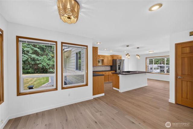 955 Doyle Lane, Oak Harbor, WA 98277