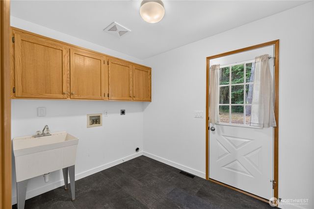 955 Doyle Lane, Oak Harbor, WA 98277