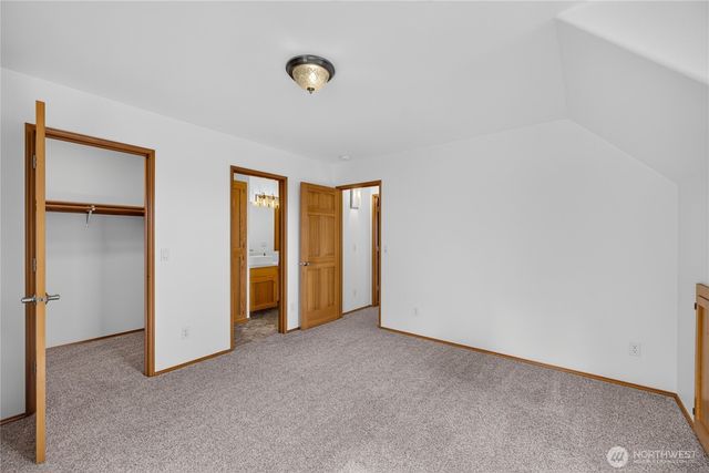 955 Doyle Lane, Oak Harbor, WA 98277
