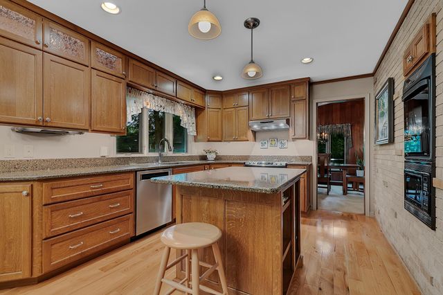 3135 Blackheath Drive, Saint Cloud, MN 56301