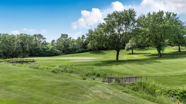 3135 Blackheath Drive, Saint Cloud, MN 56301