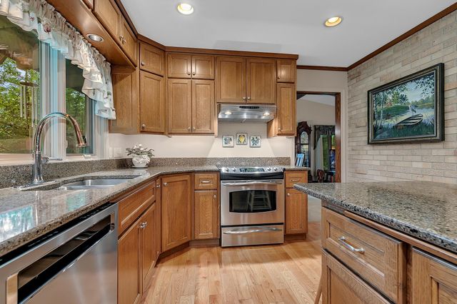 3135 Blackheath Drive, Saint Cloud, MN 56301