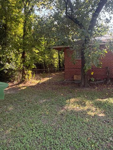 744 Howard St, Baton Rouge, LA 70802