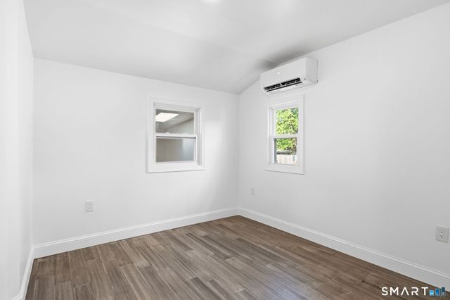 52 Fourth Street, Hamden, CT 06514
