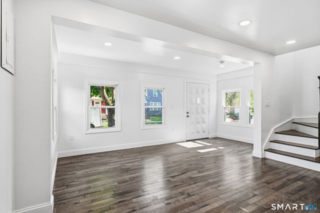 52 Fourth Street, Hamden, CT 06514