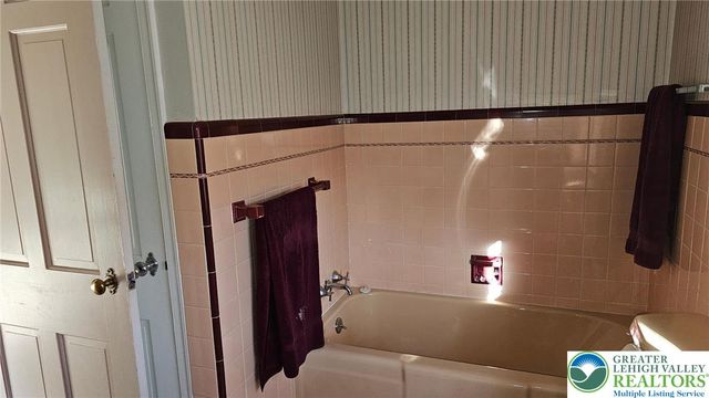 2631 West Allen Street, Allentown City, PA 18104