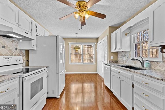 6165 Picketts Ridge NW, Acworth, GA 30101