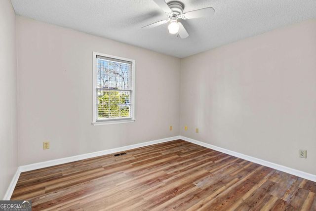 6165 Picketts Ridge NW, Acworth, GA 30101