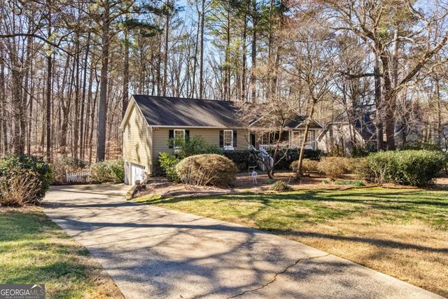 6165 Picketts Ridge NW, Acworth, GA 30101