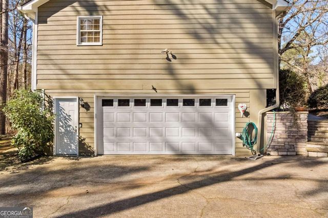 6165 Picketts Ridge NW, Acworth, GA 30101