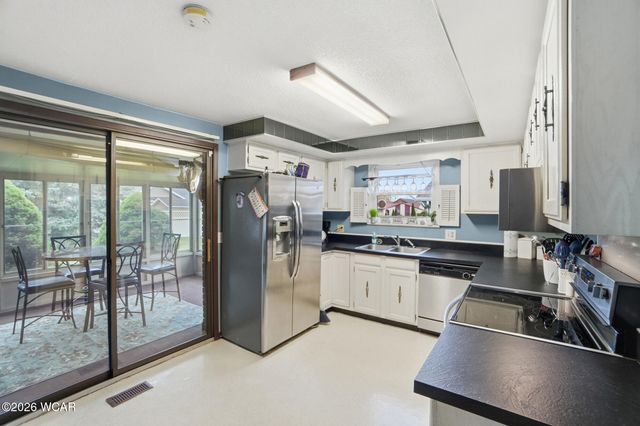 1641 Whitehall Drive, Lima, OH 45805