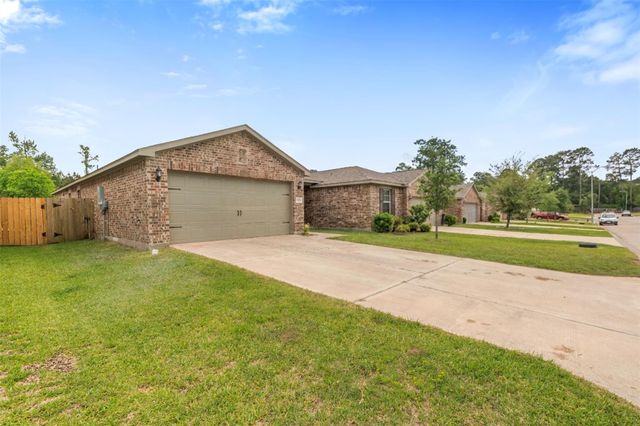 22703 Steel Blue Jaybird Dr, Hockley, TX 77447