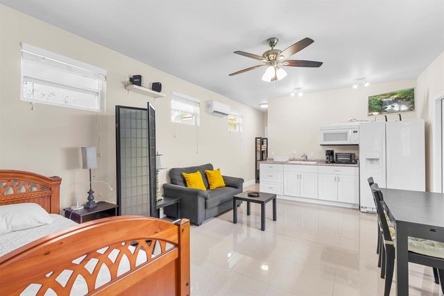 907 Stanton Drive, Weston, FL 33326