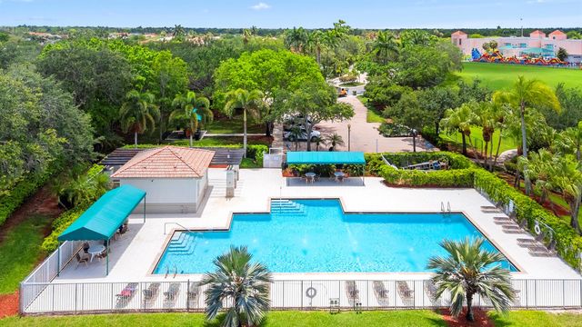 907 Stanton Drive, Weston, FL 33326