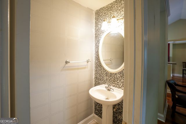 192 Lakeover Circle, Athens, GA 30607