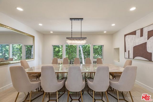 703 N Maple Drive, Beverly Hills, CA 90210