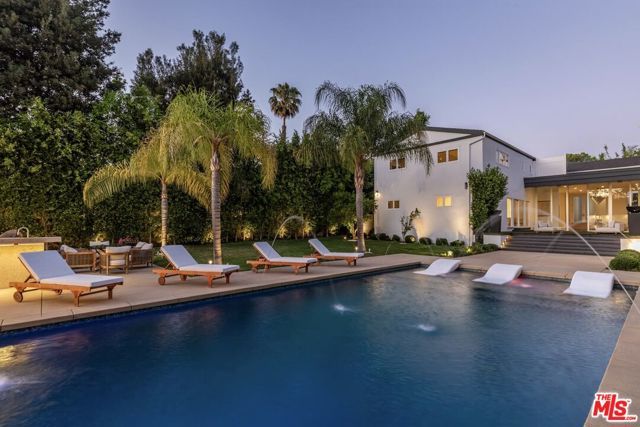 703 N Maple Drive, Beverly Hills, CA 90210