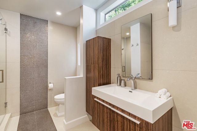 703 N Maple Drive, Beverly Hills, CA 90210