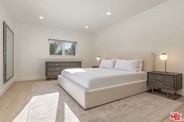 703 N Maple Drive, Beverly Hills, CA 90210